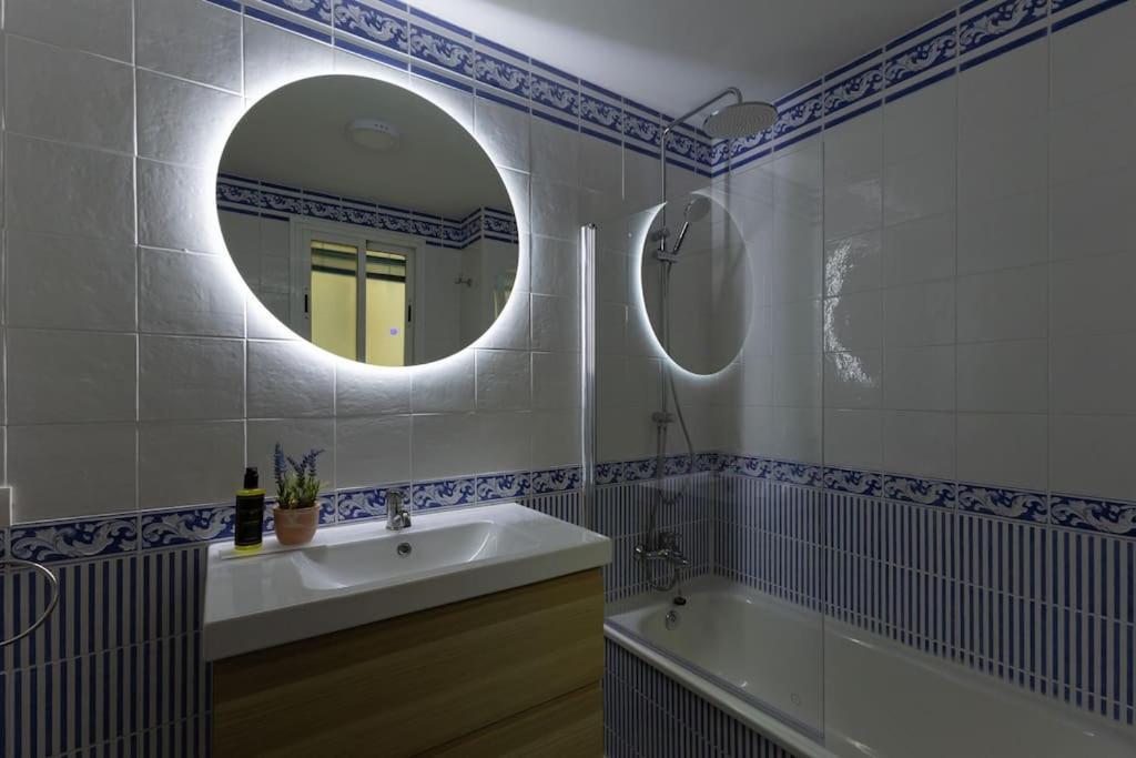 Triana Deluxe By Valcambre Apartamento Sevilha Exterior foto