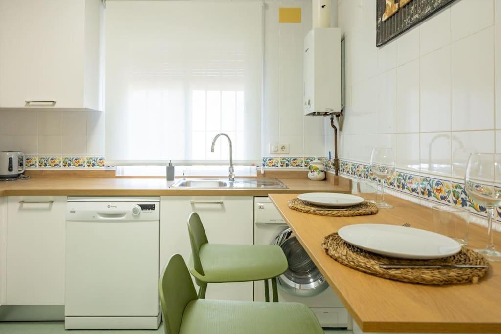 Triana Deluxe By Valcambre Apartamento Sevilha Exterior foto