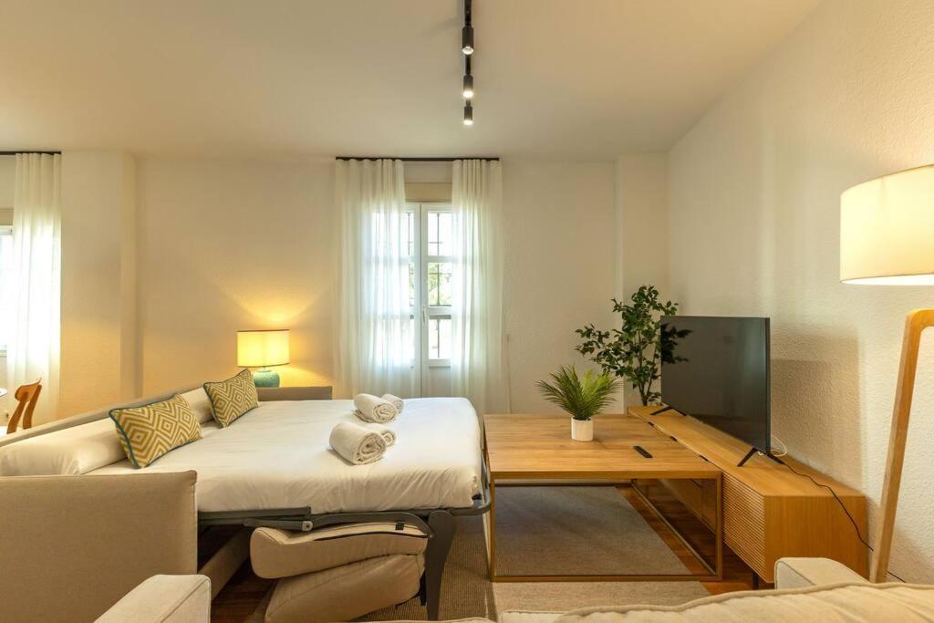 Triana Deluxe By Valcambre Apartamento Sevilha Exterior foto